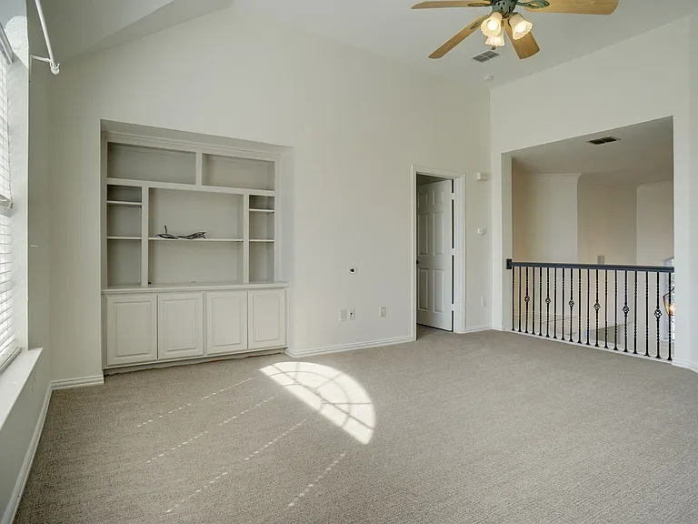 1307 Normandy Dr — Photo 26