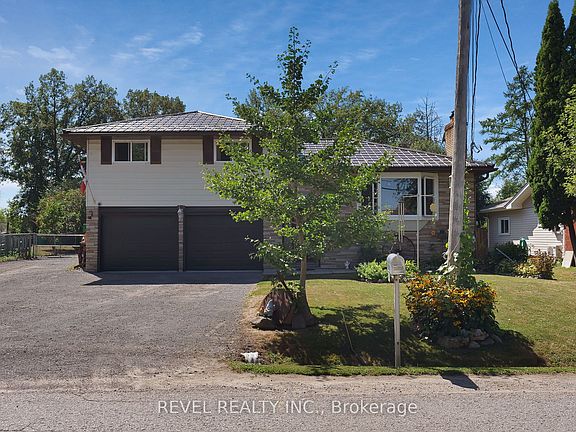 4th image of 520 Duclos Point Rd