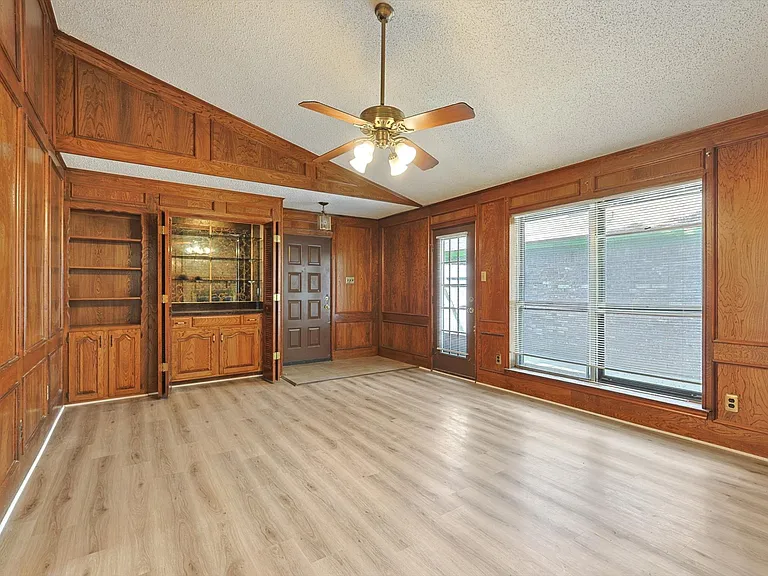 5137 Shoregate Dr — Photo 19