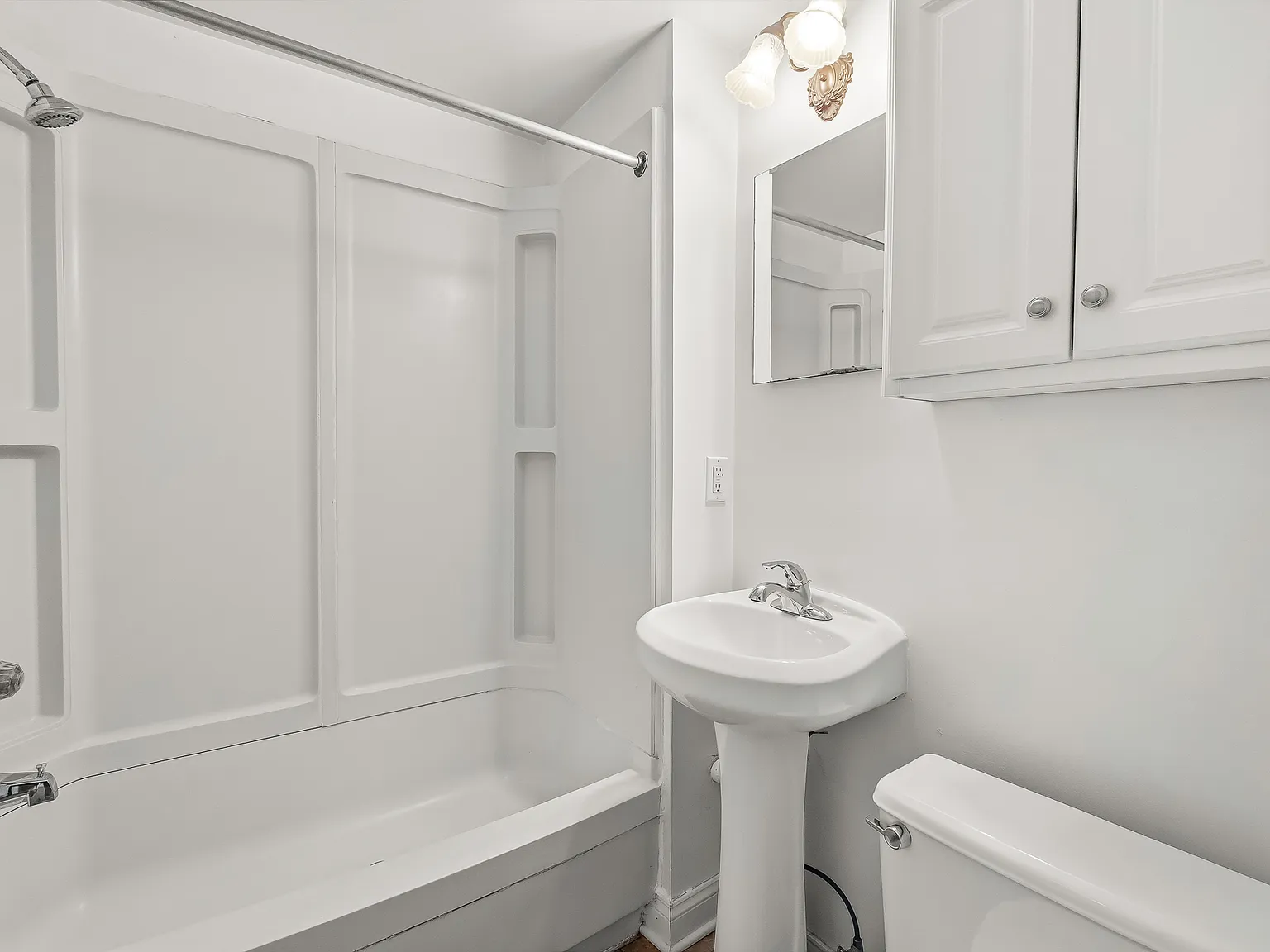 2 bed, 1390 sqft, $1,700 — Photo 4