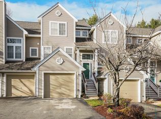 4 Bourne Dr, Bedford, NH 03110