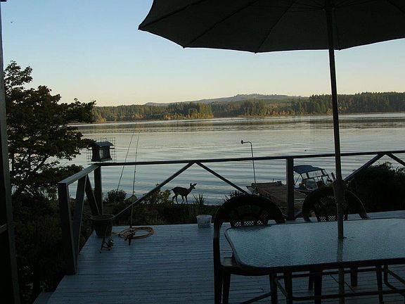 5th image of 121 Silver Cove Dr