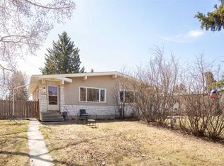5615 N 56th Ave, Lacombe, AB T4L 1L9