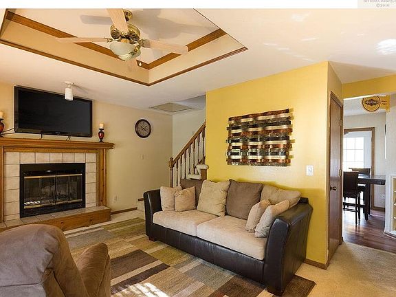 2nd image of 8354 Mercier St