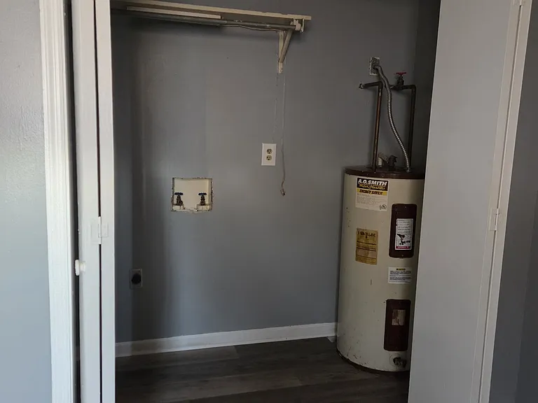4738 W Oglethorpe Hwy — Photo 13