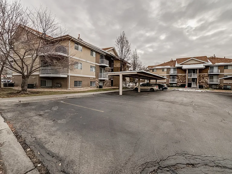 1273 N Riverside Ave #3 — Photo 14