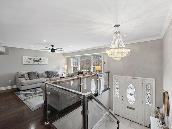 4th image of 1061 Fordham Lane