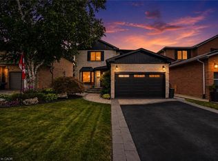 15 Francesca Ct, Hamilton, ON L9C7J6