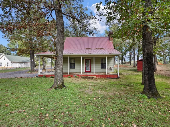 10093 Foxtail Ln, Belleville, AR 72824