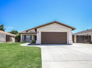 10323 Cheyenne Dr, Bakersfield, CA 93312