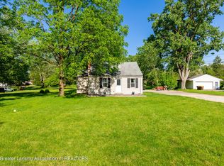 535 Stoll Rd, Lansing, MI 48917