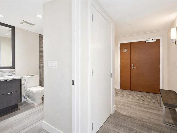 2nd image of 510 S 6th Ave SE #1702