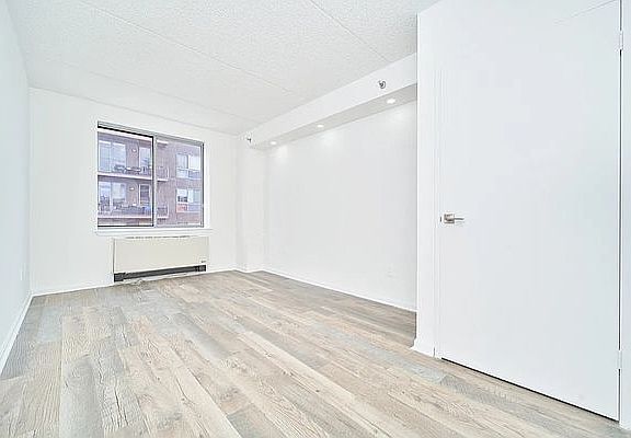 3rd image of 167 Eldridge St APT 7B