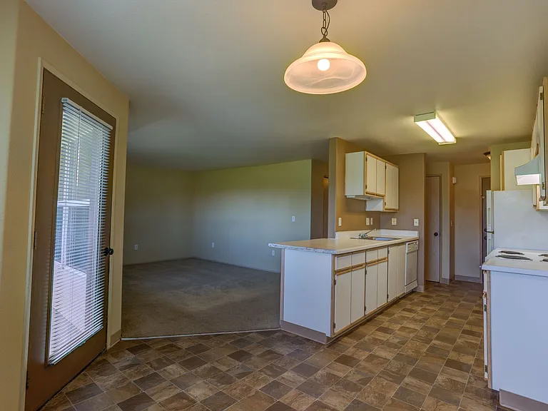 Creekside Apartments  — Photo 14