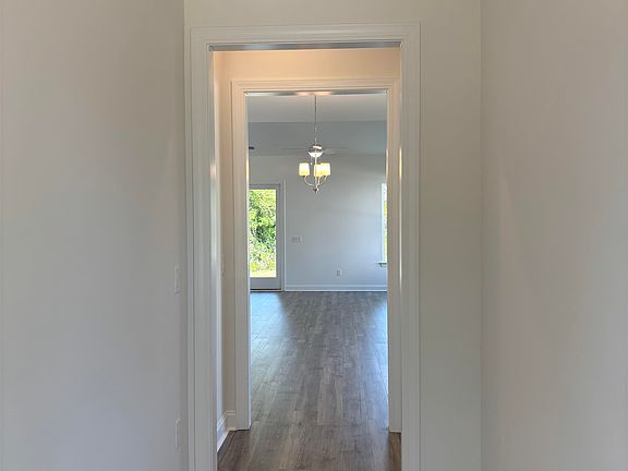 5th image of 3860 Richardson St. #C