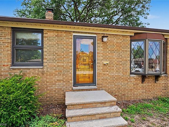 4th image of 11905 Ronald Dr