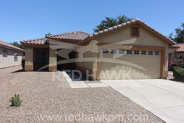 1st image of 558 W Kingman Dr