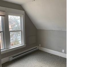 37 High St, West Springfield, MA 01089