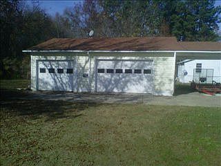 2nd image of 123 Peacock St
