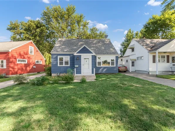 36 Parkside Ct, Buffalo, NY 14214