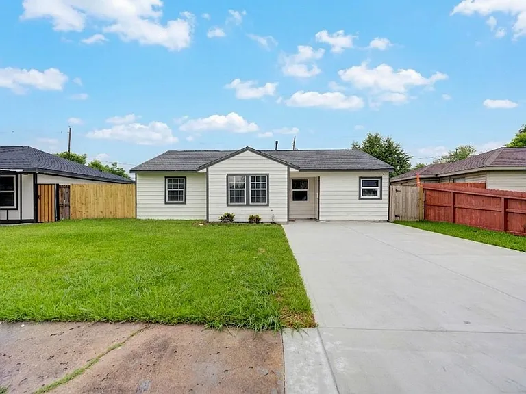 12434 Mylla St — Photo 50