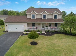 192 Brandon Dr, Pataskala, OH 43062