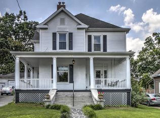 2210 Windsor Ave SW, Roanoke, VA 24015