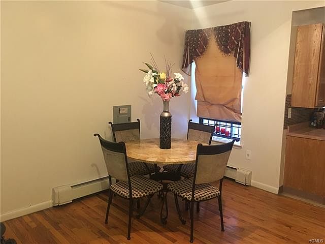 2nd image of 2323 Loring Pl N APT 1