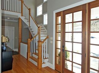 9 Woodmont Dr, Chatham Twp, NJ 07928
