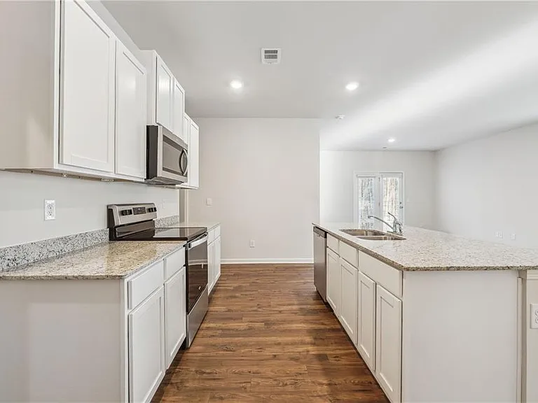 207 Whitewood Dr — Photo 14