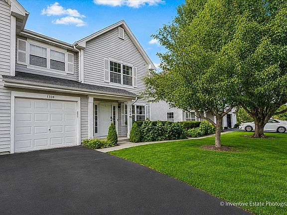 2nd image of 1304 Orleans Dr #1304
