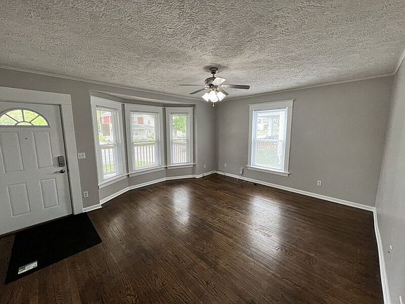 2nd image of 428 Worden St SE