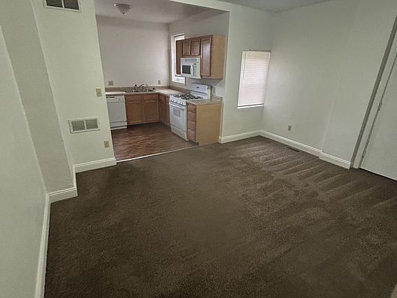 2nd image of 230 Jasper St #1