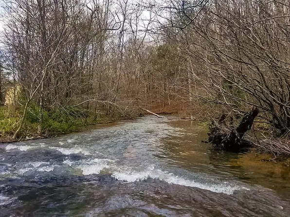 642 Goodman Branch Rd, Hohenwald, TN 38462