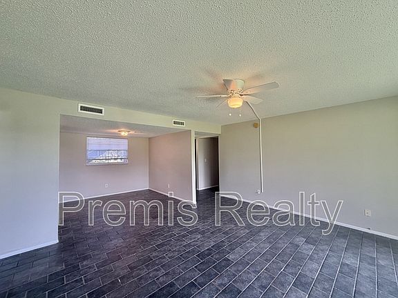 2nd image of 200 Country Club Dr #104-1