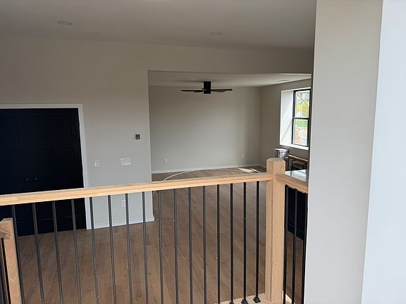 3rd image of 1568 Lonsdale Ave Back 1