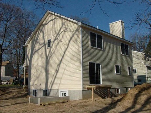 2nd image of 15 Lynbrook Dr