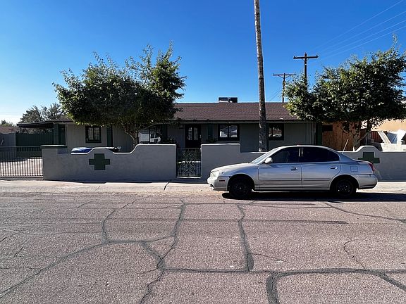 3rd image of 2916 N 48th Ave