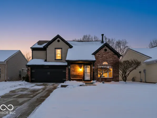 11004 Oakridge Dr, Fishers, IN 46038