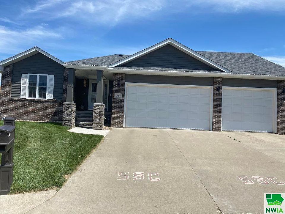 1st image of 3729 Violet Ln