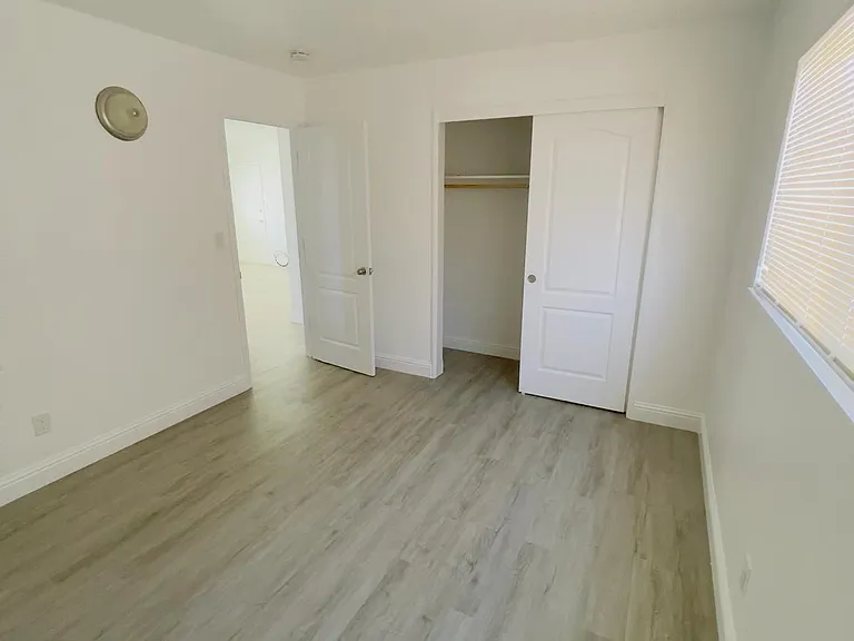 141 Starr Ave #C — Photo 4