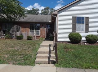 3549 Chesapeake Dr, Zanesville, OH 43701