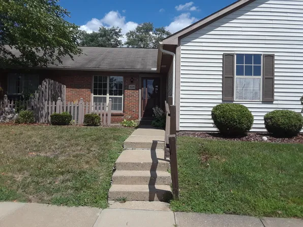 3549 Chesapeake Dr, Zanesville, OH 43701