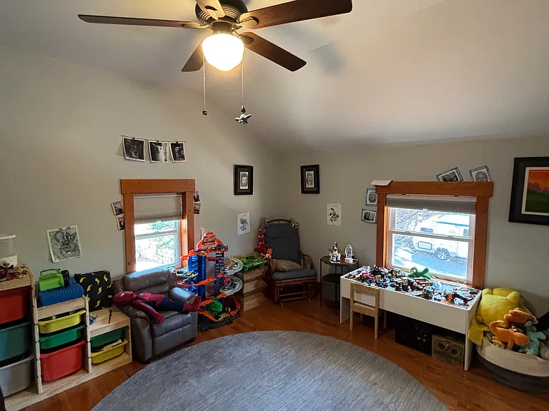 13 Ruslan Dr — Photo 27