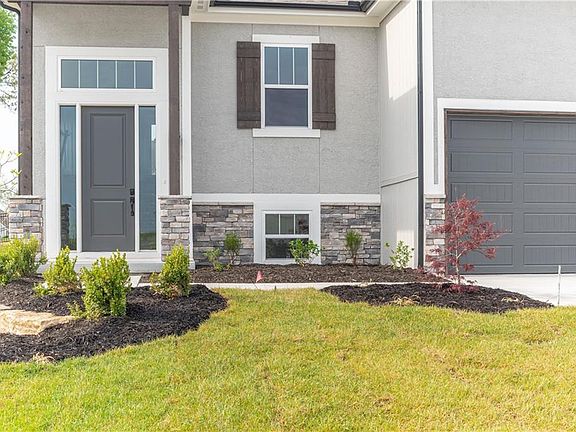 3rd image of 1249 NE Goshen Dr