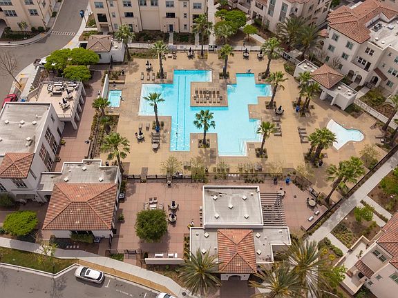 2nd image of 5145 Calle Sandwaves Unit 22