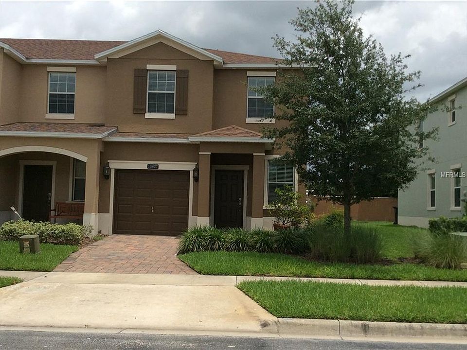 1st image of 10827 Savannah Landing Cir