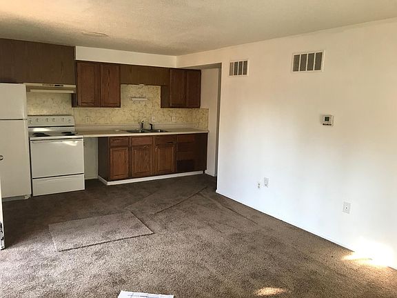 4th image of 12605 E 37th St N APT D