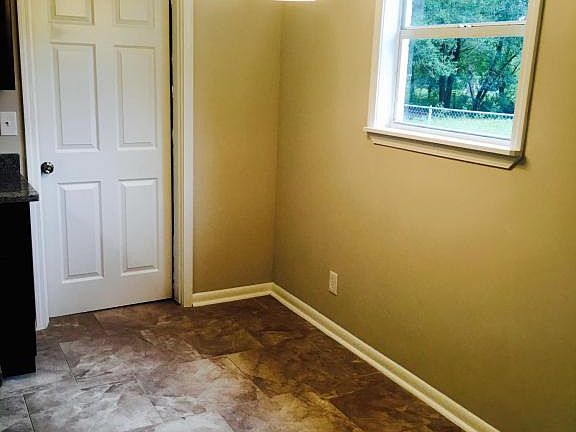 4th image of 7241 Kivler Dr