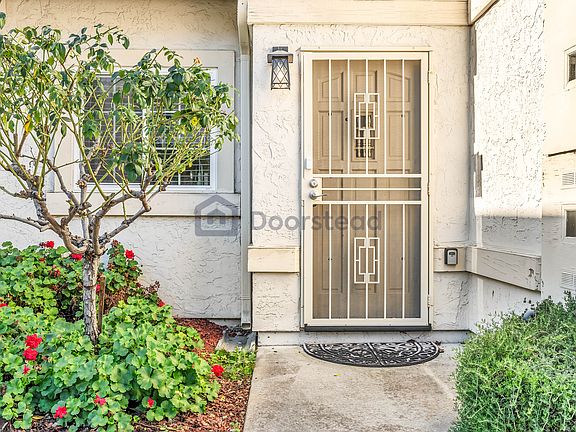3rd image of 84 Rosebay Ct